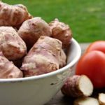 Největší škudlilové podle horoskopu: Blíženci, Panna a další tři, kteří nevyjdou s penězi ani na vlásek